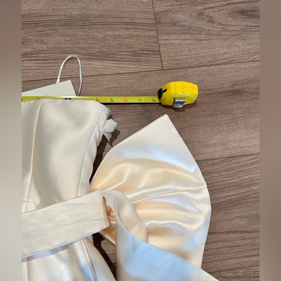 NWT! Lorena Convertible Bow Bridal Wedding Dress Size 2 - Picture 13 of 16